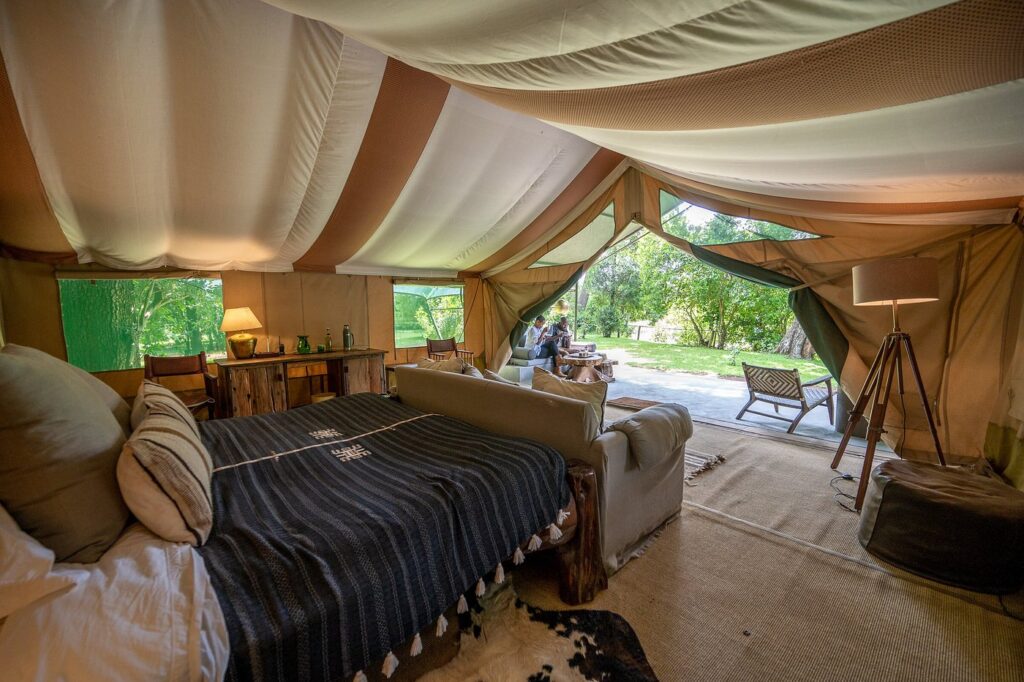 Glamping safari - Governors II Moran Camp